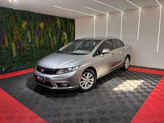 HONDA CIVIC 2.0 LXR 16V FLEX 4P AUTOMÁTICO HONDA CIVIC 2.0 LXR 16V FLEX 4P AUTOMÁTICO